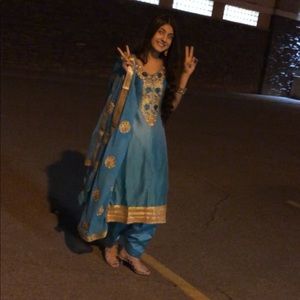 Meet your Posher, Khushleen